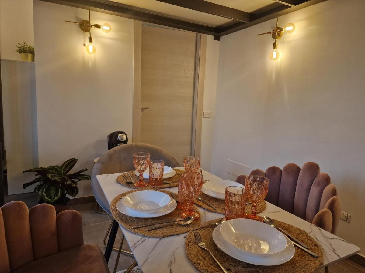 Апартаменты Regina Milano In Porta Romana 2 - Sky Tv, Wifi E Breakfast Box Экстерьер фото